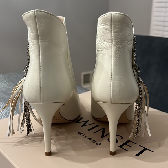 TWINSET White leather booties. Size 37. New in box - Picture 5 of 12
